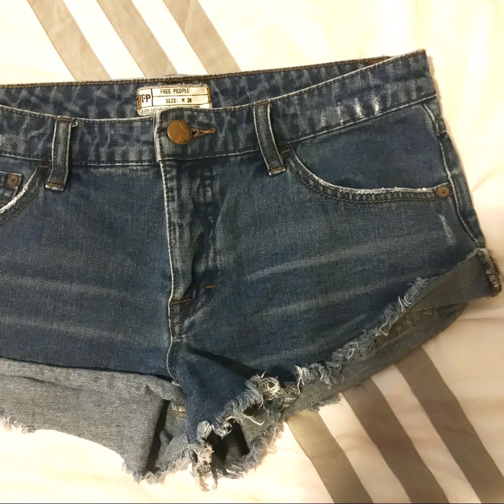 FREE PEOPLE Irreplaceable Cut Off Denim Shorts